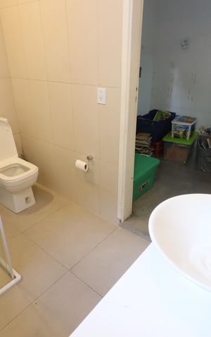Casa à venda com 500m², 5 quartos e 3 vagasBanheiro da Suíte 2