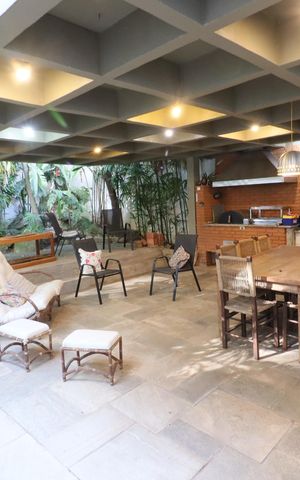 Casa à venda com 500m², 5 quartos e 3 vagasChurrasqueira
