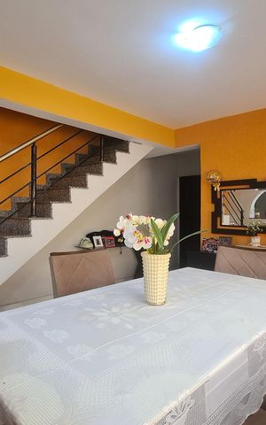 Casa à venda com 200m², 3 quartos e 3 vagas Casa à venda com 200m², 3 quartos e 3 vagasSala de Jantar
