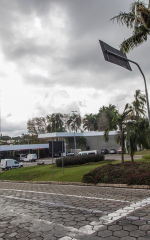Casa de condomínio à venda com 375m², 3 quartos e 4 vagasVista da Rua