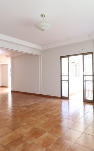 Apartamento para alugar com 203m², 4 quartos e 2 vagasSala