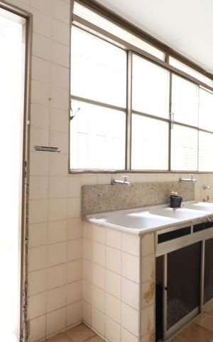 Apartamento para alugar com 203m², 4 quartos e 2 vagasÁrea de Serviço