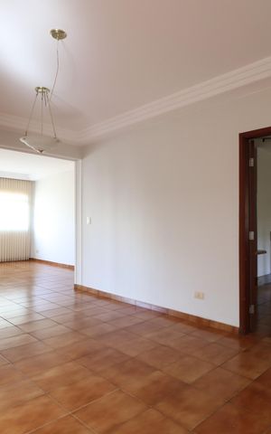 Apartamento para alugar com 203m², 4 quartos e 2 vagasSala