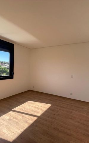 Apartamento à venda com 80m², 2 quartos e 2 vagas Apartamento à venda com 80m², 2 quartos e 2 vagasSuíte
