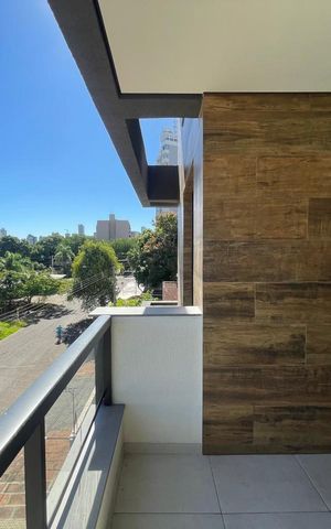 Apartamento à venda com 80m², 2 quartos e 2 vagas Apartamento à venda com 80m², 2 quartos e 2 vagasVaranda
