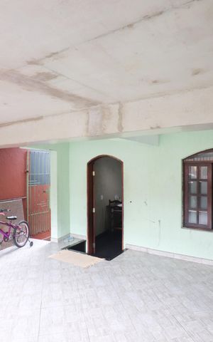 Casa à venda com 126m², 4 quartos e 1 vagaGaragem