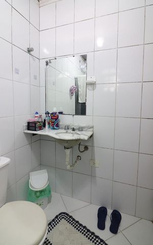 Casa à venda com 126m², 4 quartos e 1 vagaQuarto 2 - Suíte Banheiro 