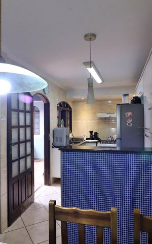Casa à venda com 126m², 4 quartos e 1 vagaCopa e Cozinha 