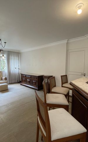 Casa à venda com 208m², 5 quartos e 3 vagasSala