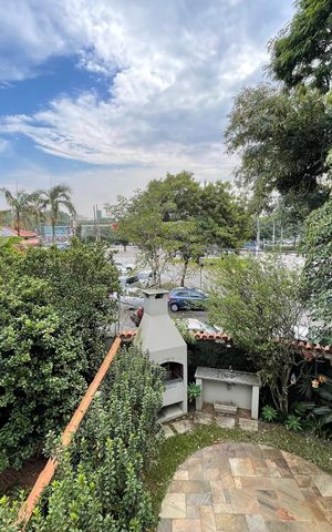 Casa à venda com 208m², 5 quartos e 3 vagasVista do Quarto 1