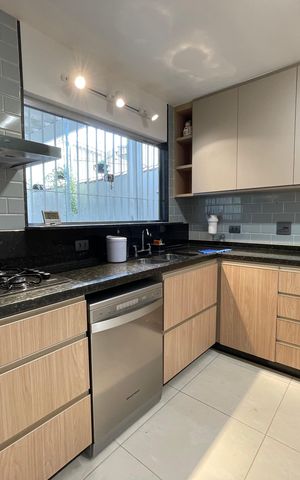Casa à venda com 208m², 5 quartos e 3 vagasCozinha