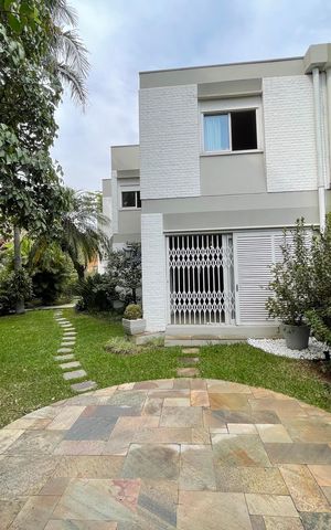 Casa à venda com 208m², 5 quartos e 3 vagasJardim