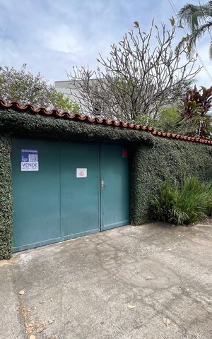 Casa à venda com 208m², 5 quartos e 3 vagasFachada com plaquina TFBY-244