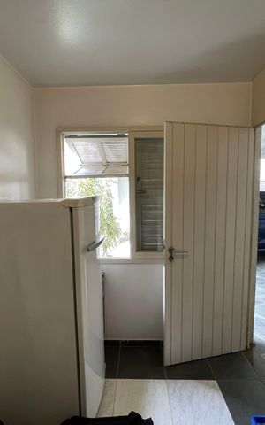 Casa à venda com 208m², 5 quartos e 3 vagasQuarto de Serviço