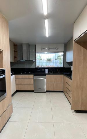 Casa à venda com 208m², 5 quartos e 3 vagasCozinha