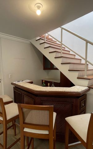 Casa à venda com 208m², 5 quartos e 3 vagasSala