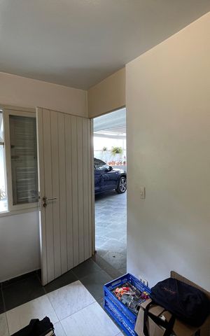 Casa à venda com 208m², 5 quartos e 3 vagasQuarto de Serviço