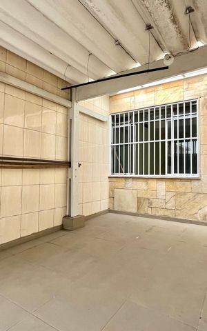 Casa à venda com 108m², 2 quartos e 1 vaga Casa à venda com 108m², 2 quartos e 1 vagaGaragem