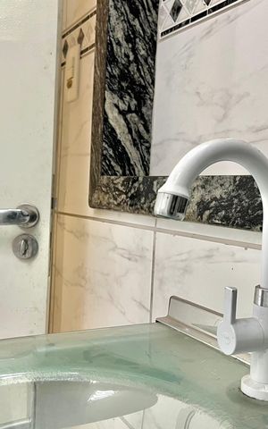 Casa à venda com 108m², 2 quartos e 1 vaga Casa à venda com 108m², 2 quartos e 1 vagaBanheiro