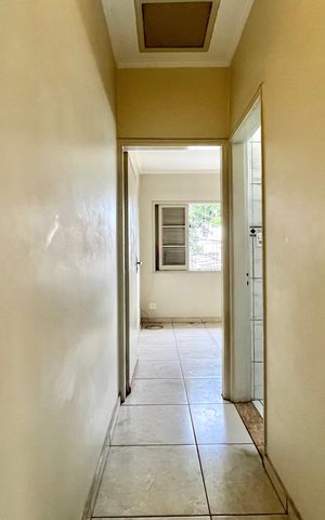 Casa à venda com 108m², 2 quartos e 1 vaga Casa à venda com 108m², 2 quartos e 1 vagaCorredor