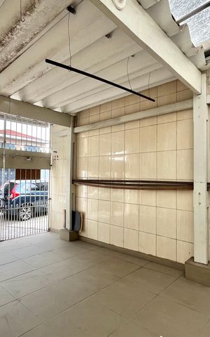 Casa à venda com 108m², 2 quartos e 1 vaga Casa à venda com 108m², 2 quartos e 1 vagaGaragem