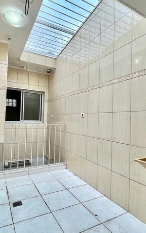 Casa à venda com 108m², 2 quartos e 1 vaga Casa à venda com 108m², 2 quartos e 1 vagaÁrea de Serviço