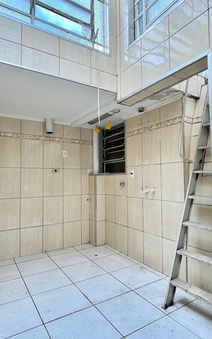 Casa à venda com 108m², 2 quartos e 1 vaga Casa à venda com 108m², 2 quartos e 1 vagaÁrea de Serviço