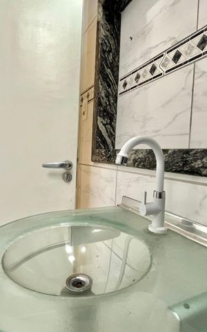 Casa à venda com 108m², 2 quartos e 1 vaga Casa à venda com 108m², 2 quartos e 1 vagaBanheiro