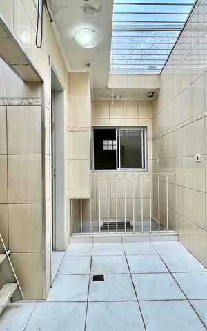 Casa à venda com 108m², 2 quartos e 1 vaga Casa à venda com 108m², 2 quartos e 1 vagaÁrea de Serviço