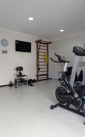 Apartamento à venda com 136m², 4 quartos e 3 vagasÁrea comum - Academia
