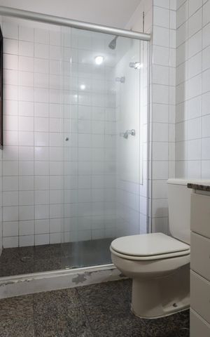 Apartamento à venda com 136m², 4 quartos e 3 vagasBanheiro da Suíte 1