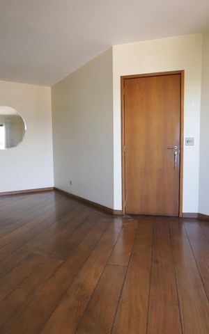 Apartamento à venda com 136m², 4 quartos e 3 vagasSala