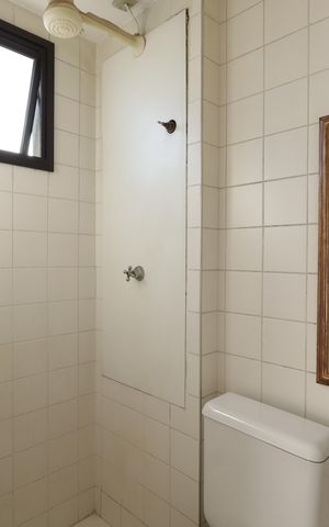 Apartamento à venda com 136m², 4 quartos e 3 vagasBanheiro de serviço