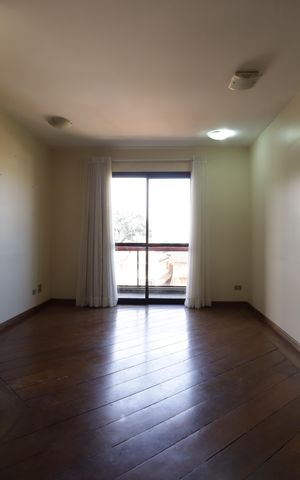 Apartamento à venda com 136m², 4 quartos e 3 vagasSala
