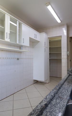 Apartamento à venda com 136m², 4 quartos e 3 vagasCozinha