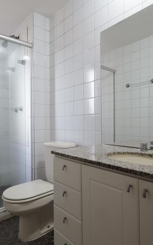 Apartamento à venda com 136m², 4 quartos e 3 vagasBanheiro da Suíte 1