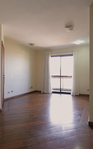 Apartamento à venda com 136m², 4 quartos e 3 vagasSala