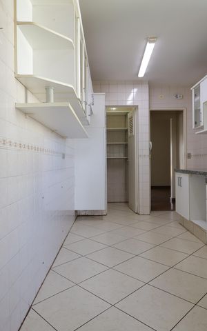 Apartamento à venda com 136m², 4 quartos e 3 vagasCozinha