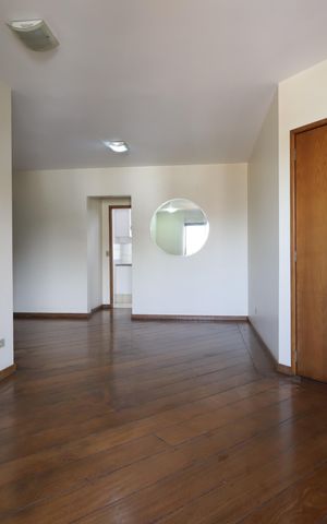 Apartamento à venda com 136m², 4 quartos e 3 vagasSala