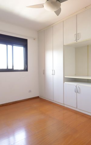 Apartamento à venda com 136m², 4 quartos e 3 vagasSuíte 2