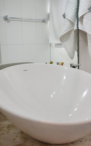 Apartamento à venda com 61m², 2 quartos e 2 vagasBanheiro da Suíte