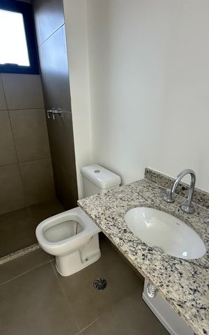 Apartamento à venda com 95m², 3 quartos e 2 vagas Apartamento à venda com 95m², 3 quartos e 2 vagasBanheiro da Suíte 2