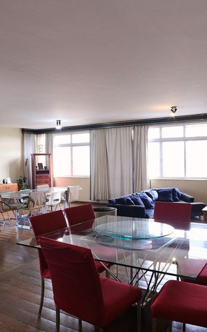 Apartamento à venda com 360m², 4 quartos e 4 vagas Apartamento à venda com 360m², 4 quartos e 4 vagasSala