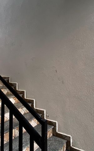 Apartamento à venda com 29m², 1 quarto e sem vaga Apartamento à venda com 29m², 1 quarto e sem vagaEscada