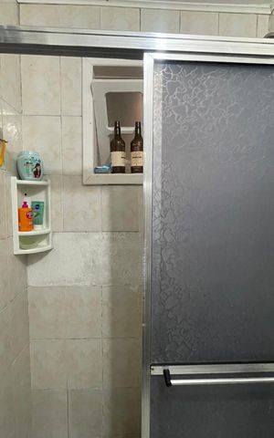 Casa à venda com 299m², 2 quartos e 1 vaga