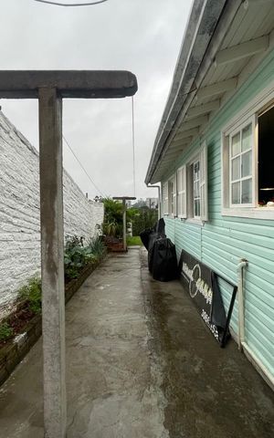 Casa à venda com 299m², 2 quartos e 1 vaga