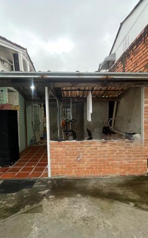 Casa à venda com 299m², 2 quartos e 1 vaga