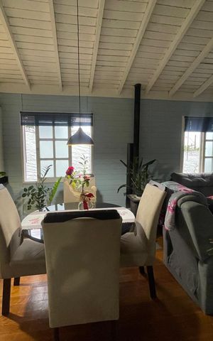 Casa à venda com 299m², 2 quartos e 1 vaga