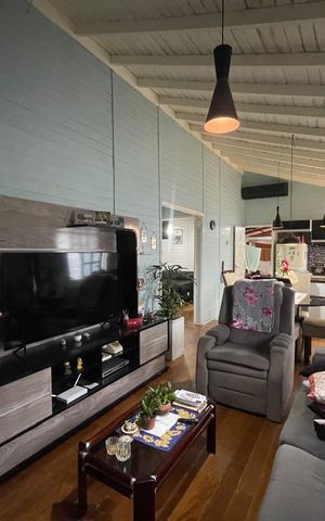 Casa à venda com 299m², 2 quartos e 1 vaga