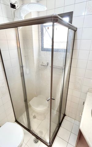 Apartamento à venda com 56m², 2 quartos e 1 vaga Apartamento à venda com 56m², 2 quartos e 1 vagaBanheiro